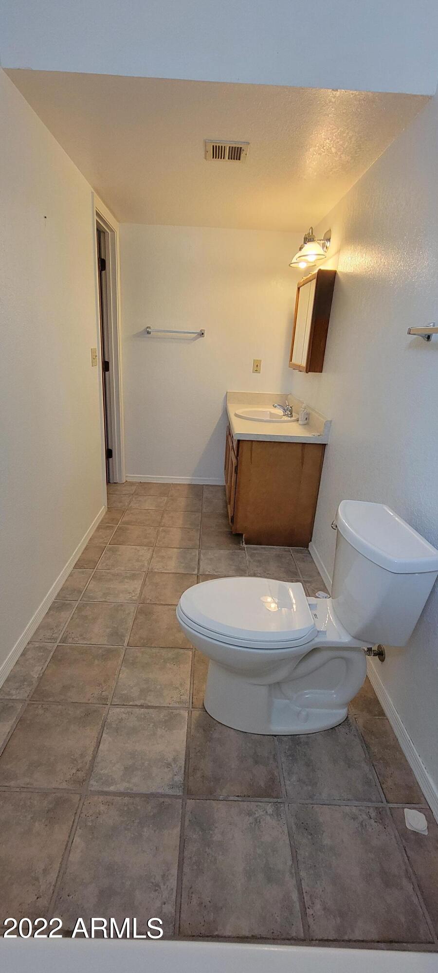 725 East McNeil Road Benson, AZ 85602 - Photo 9 of 17 20220920_112405