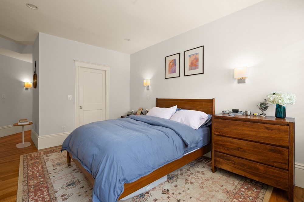8 Colbourne Crescent, Unit 3 Brookline, MA 02445 - Photo 22 of 42