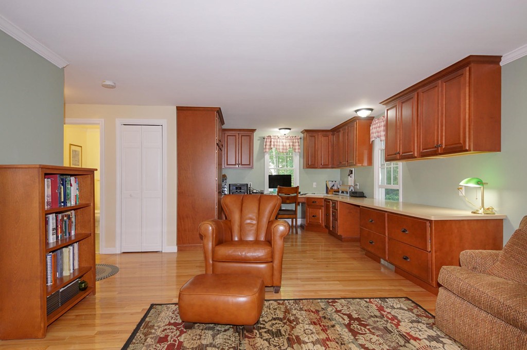 254 R Groton Road Westford, MA 01886 - Photo 13 of 28 Gallery Image 13