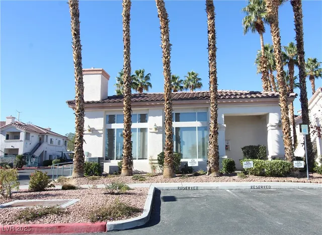 $1,450 | 2100 Black Island Street, Unit 102, Las Vegas, NV 89128