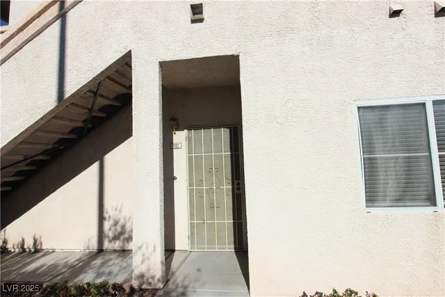 $1,450 | 2100 Black Island Street, Unit 102, Las Vegas, NV 89128