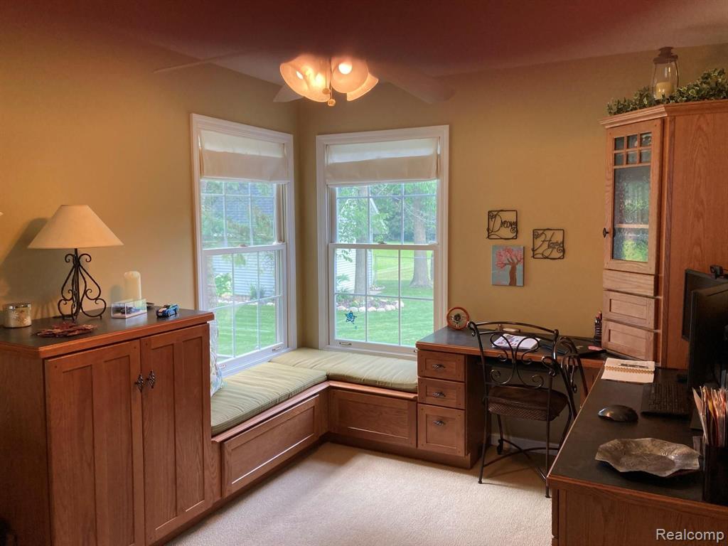 44230 Palmer Road Canton, MI 48188 - Photo 11 of 53