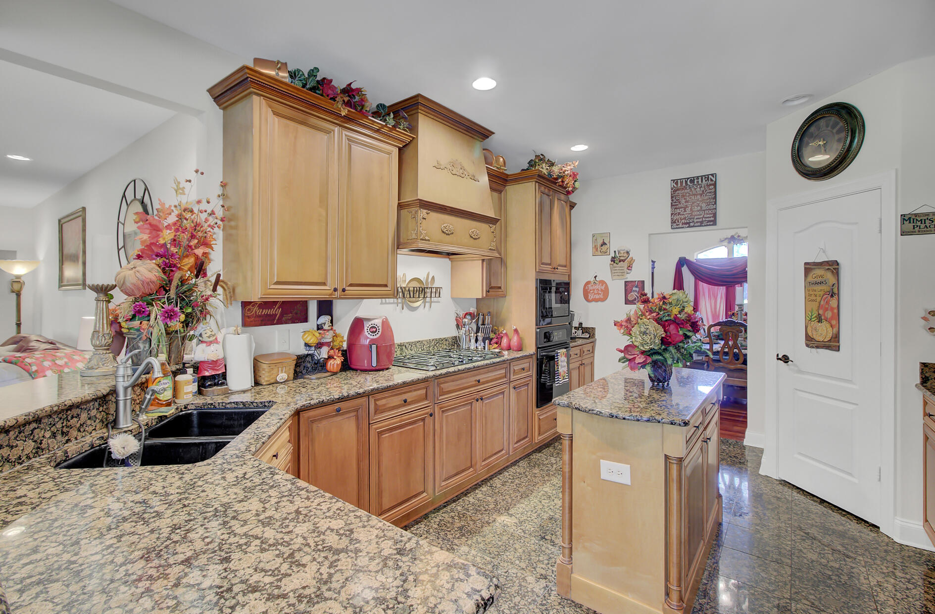 103 Thistle Court Ridgeville, SC 29472 - Photo 6 of 39 8