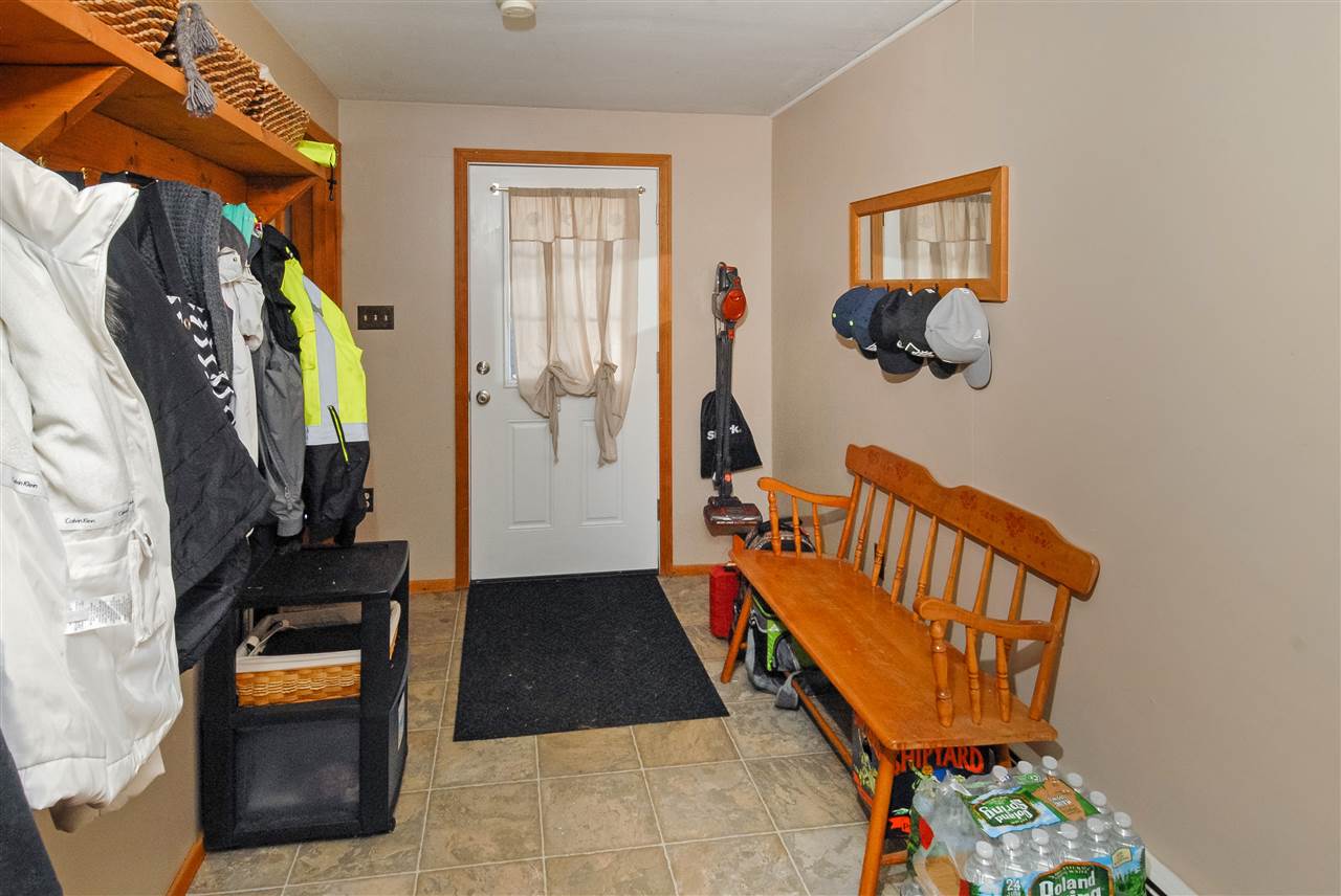 59 Ledgeview Drive Rochester, NH 03839 - Photo 3 of 29