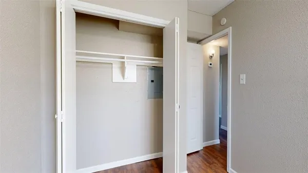 $875 | 806 Oran Circle, Unit D, Bryan, TX 77801