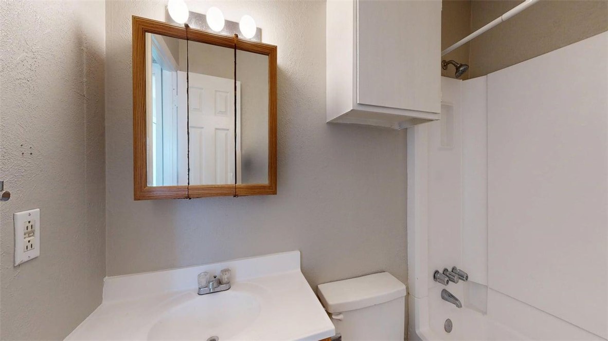 806 Oran Circle, Unit D Bryan, TX 77801 - Photo 19 of 28