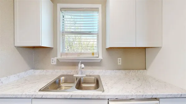 $875 | 806 Oran Circle, Unit D, Bryan, TX 77801