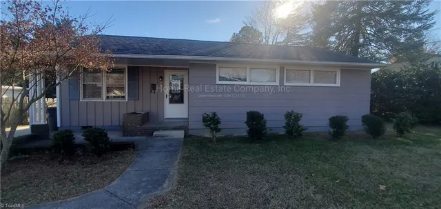 $1,395 | 2812 Hermitage Drive, Winston-Salem, NC 27103