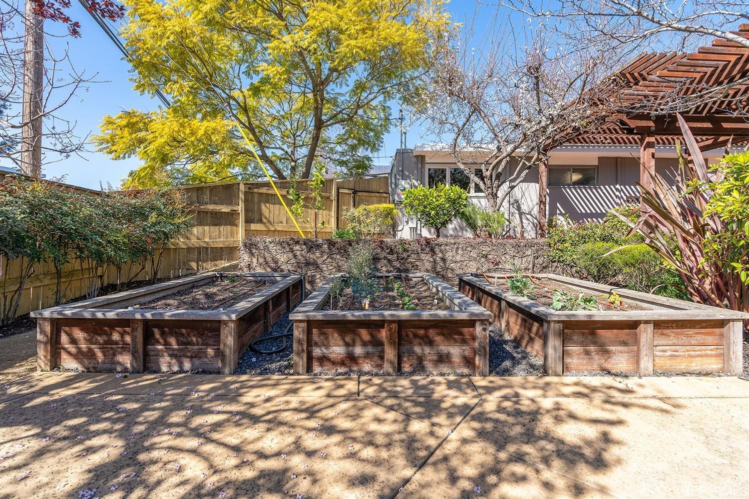 5625 Greenridge Road Castro Valley, CA 94552 - Photo 42 of 56 Gallery Image 42