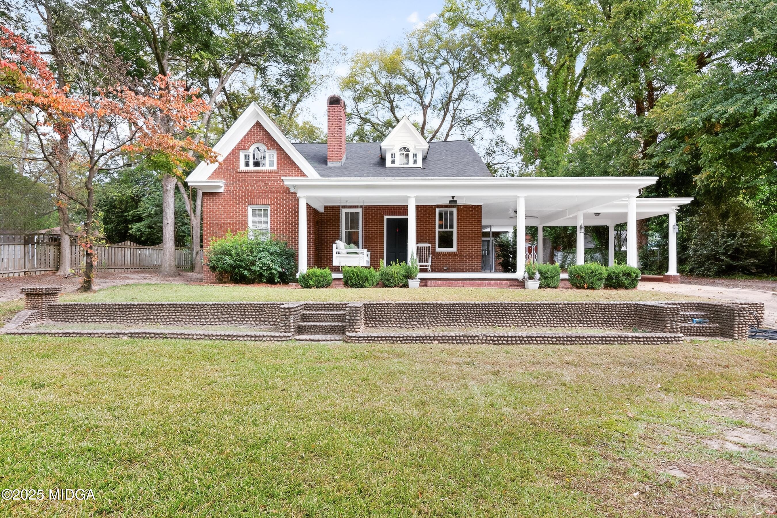 3341 Ridge Avenue Macon, GA 31204 - Photo 12 of 46 a front view of a house with a yard