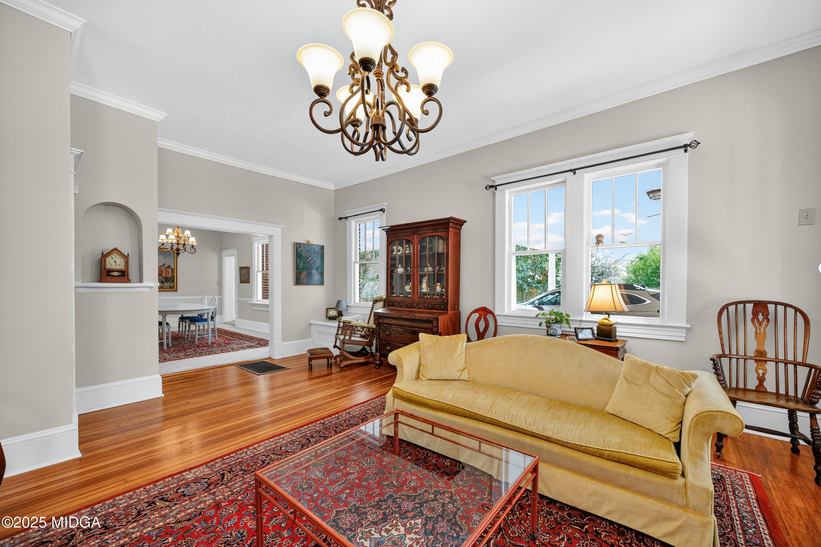 3341 Ridge Avenue Macon, GA 31204 - Photo 14 of 46 a living room with patio furniture and a large window