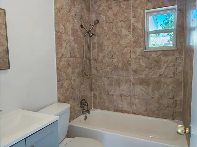 $2,250 | 407 Northwest 13th Avenue, Boynton Beach, FL 33435