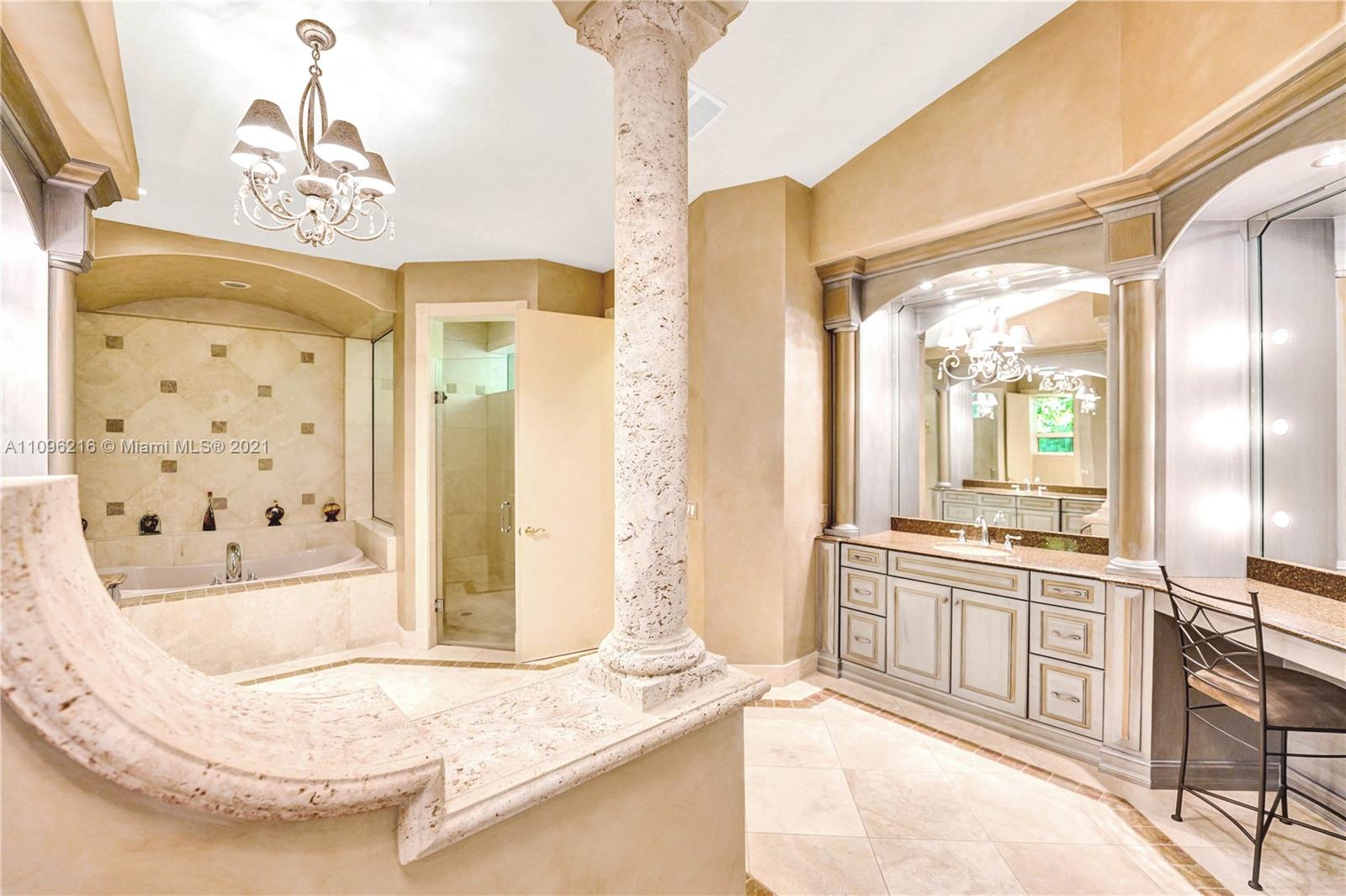 2755 Paddock Road Weston, FL 33331 - Photo 15 of 51