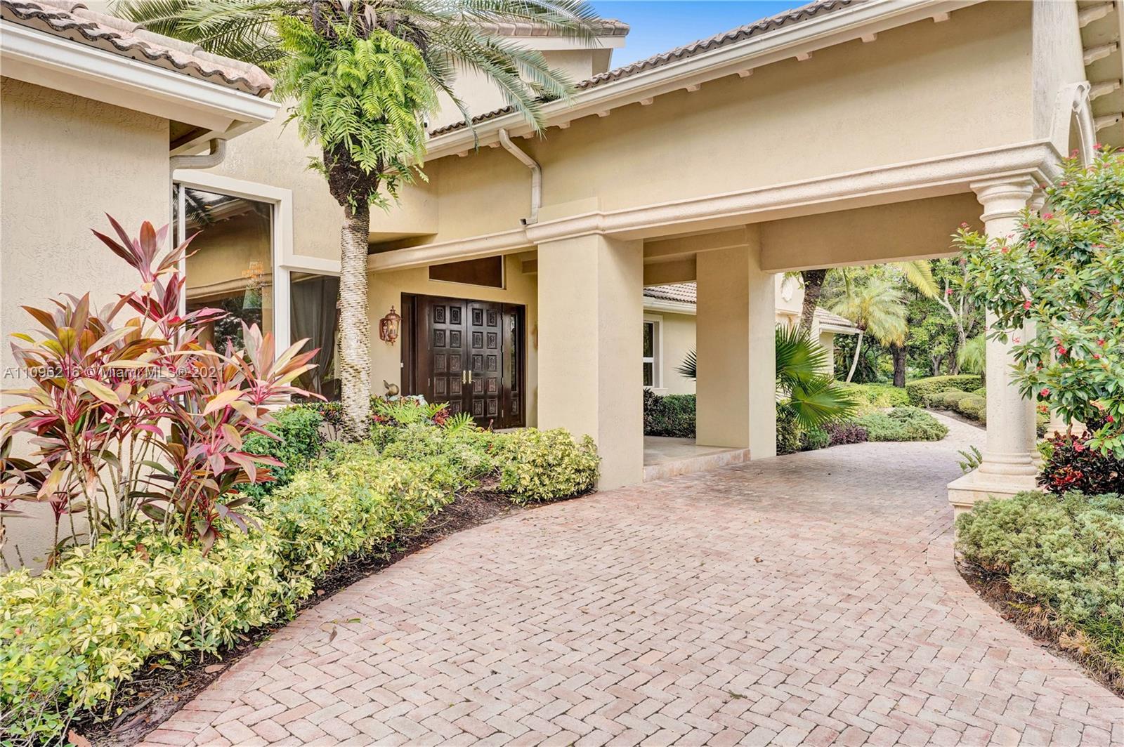 2755 Paddock Road Weston, FL 33331 - Photo 3 of 51