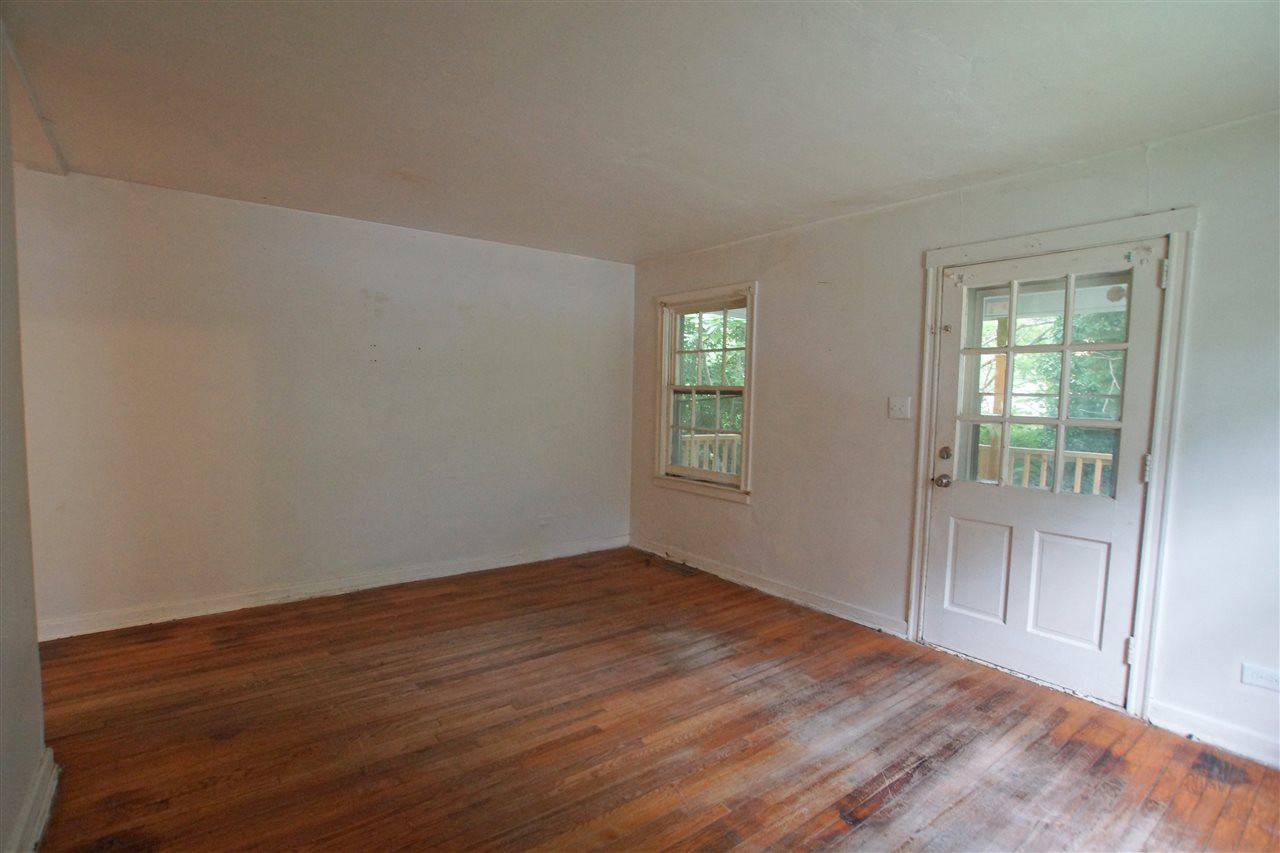 1703 Robinhood Road Durham, NC 27701 - Photo 7 of 11 Photo 7