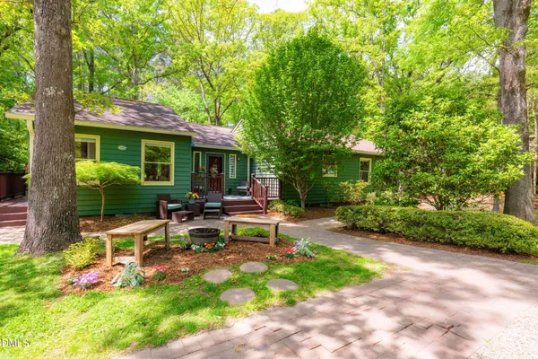 $599,900 | 209 Morningside Drive, Carrboro, NC 27510