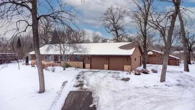 $475,000 | 19432 Judson Circle, Hutchinson, MN 55350