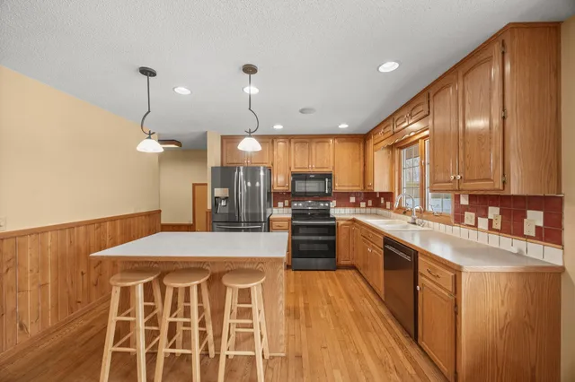 $475,000 | 19432 Judson Circle, Hutchinson, MN 55350