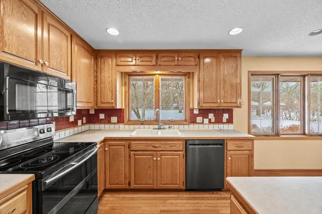 $475,000 | 19432 Judson Circle, Hutchinson, MN 55350