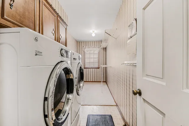 $500,000 | 2260 Elmridge Drive Northwest, Grand Rapids, MI 49504