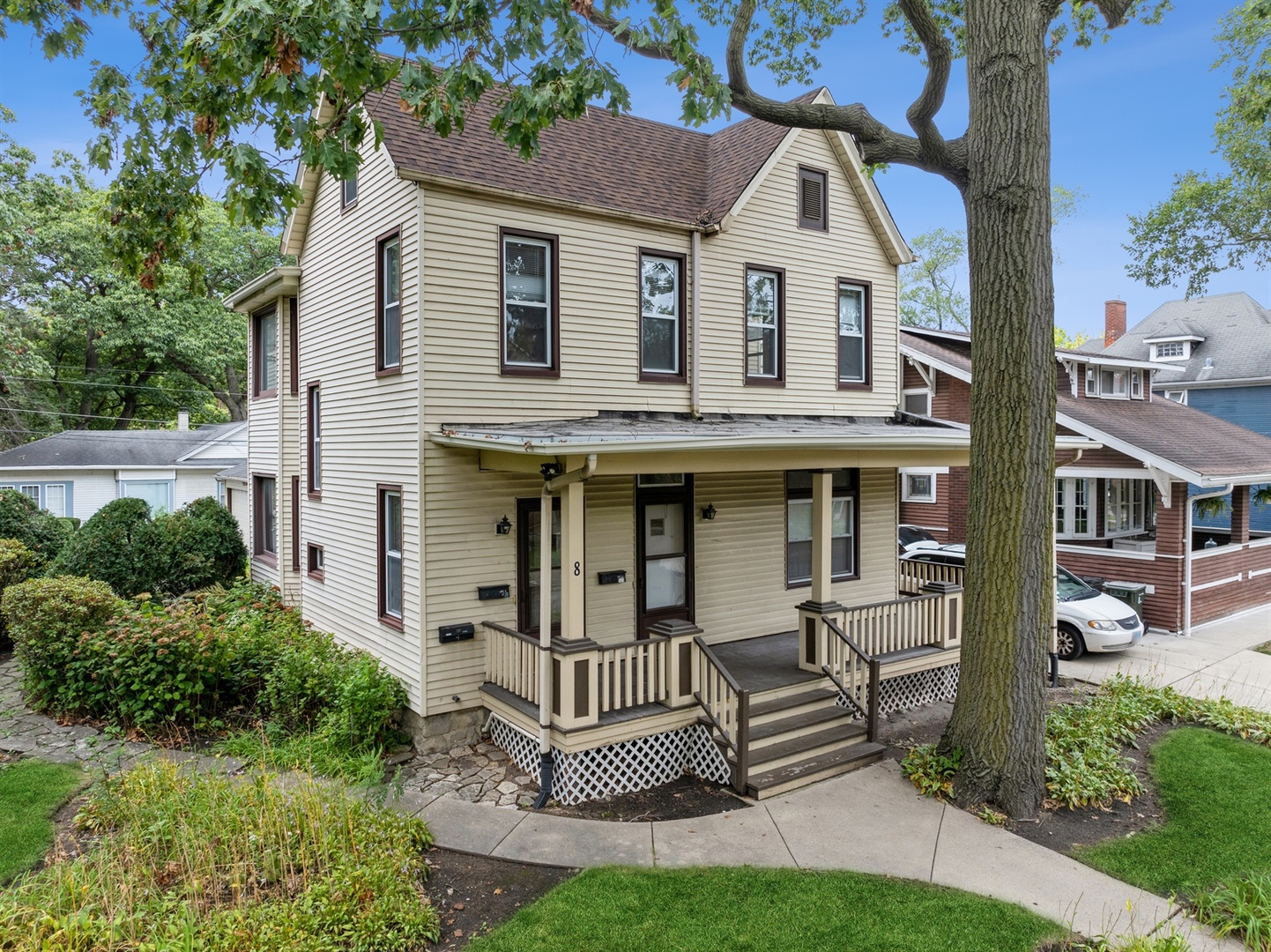 8 West Avenue Riverside, IL 60546 - Photo 1 of 29
