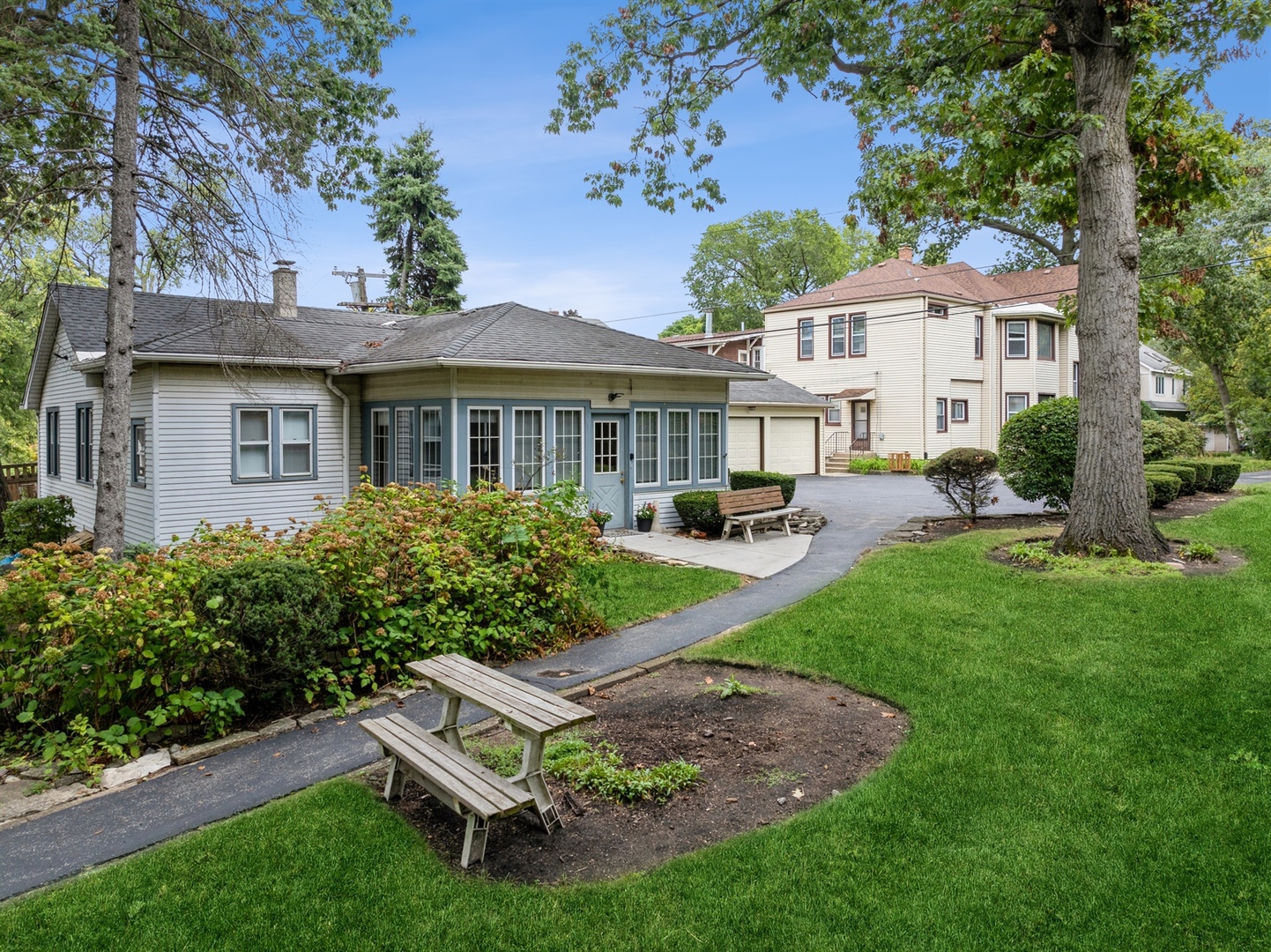 8 West Avenue Riverside, IL 60546 - Photo 15 of 29