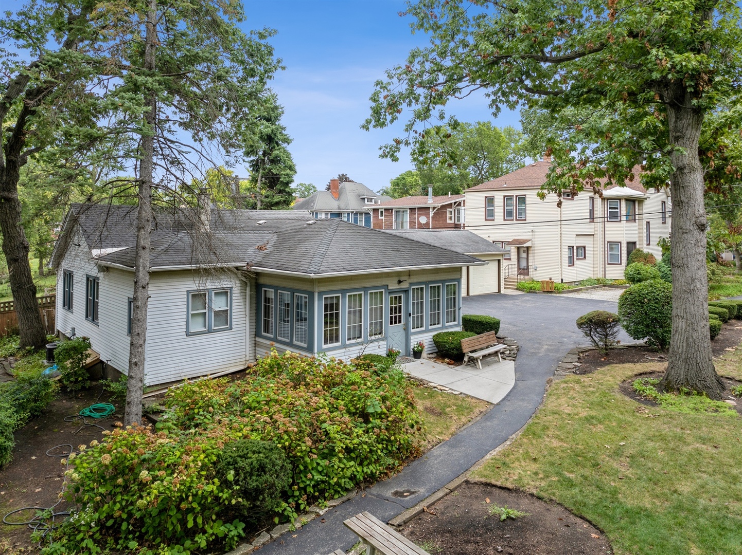 8 West Avenue Riverside, IL 60546 - Photo 16 of 29