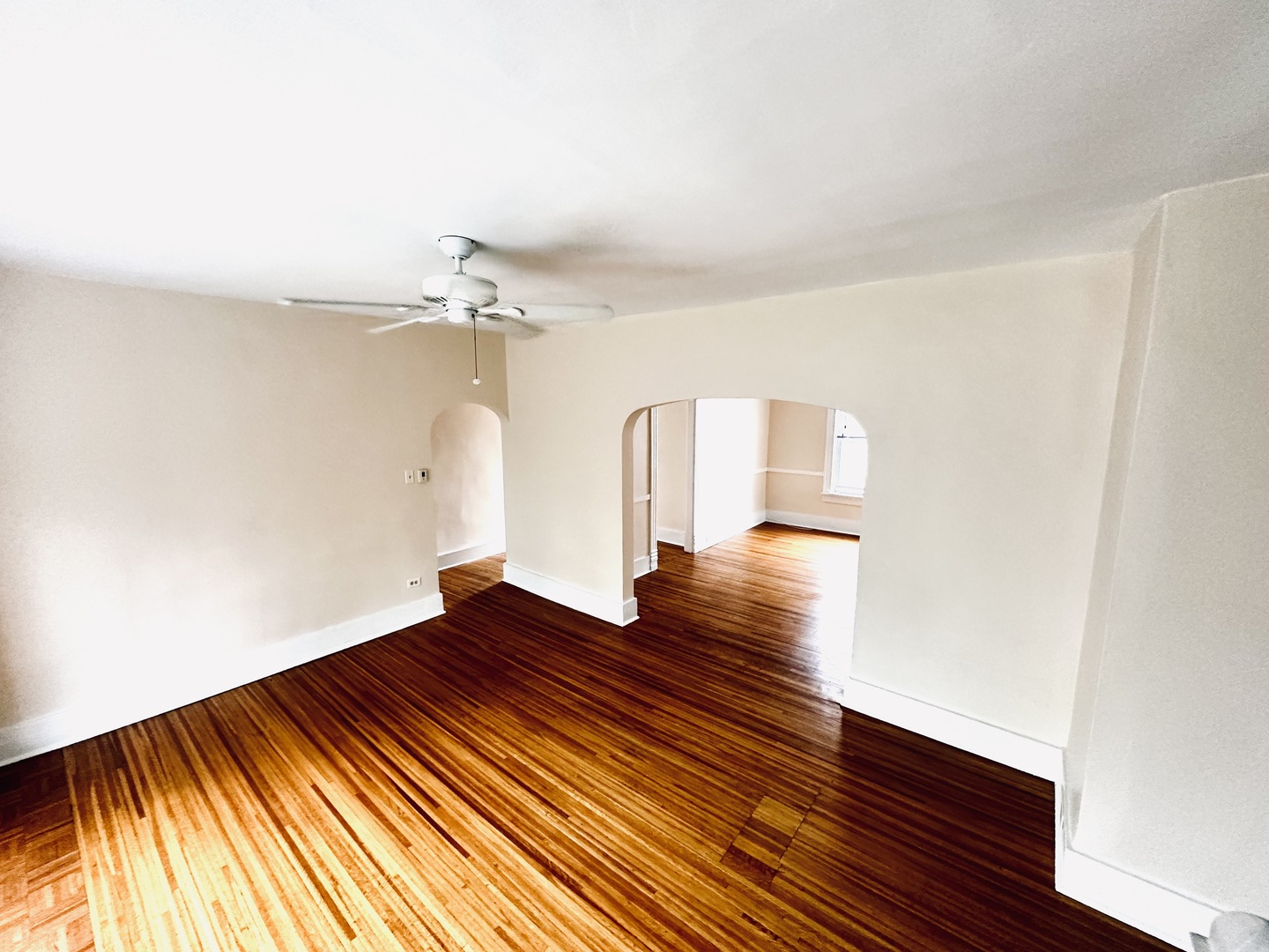 8 West Avenue Riverside, IL 60546 - Photo 10 of 29