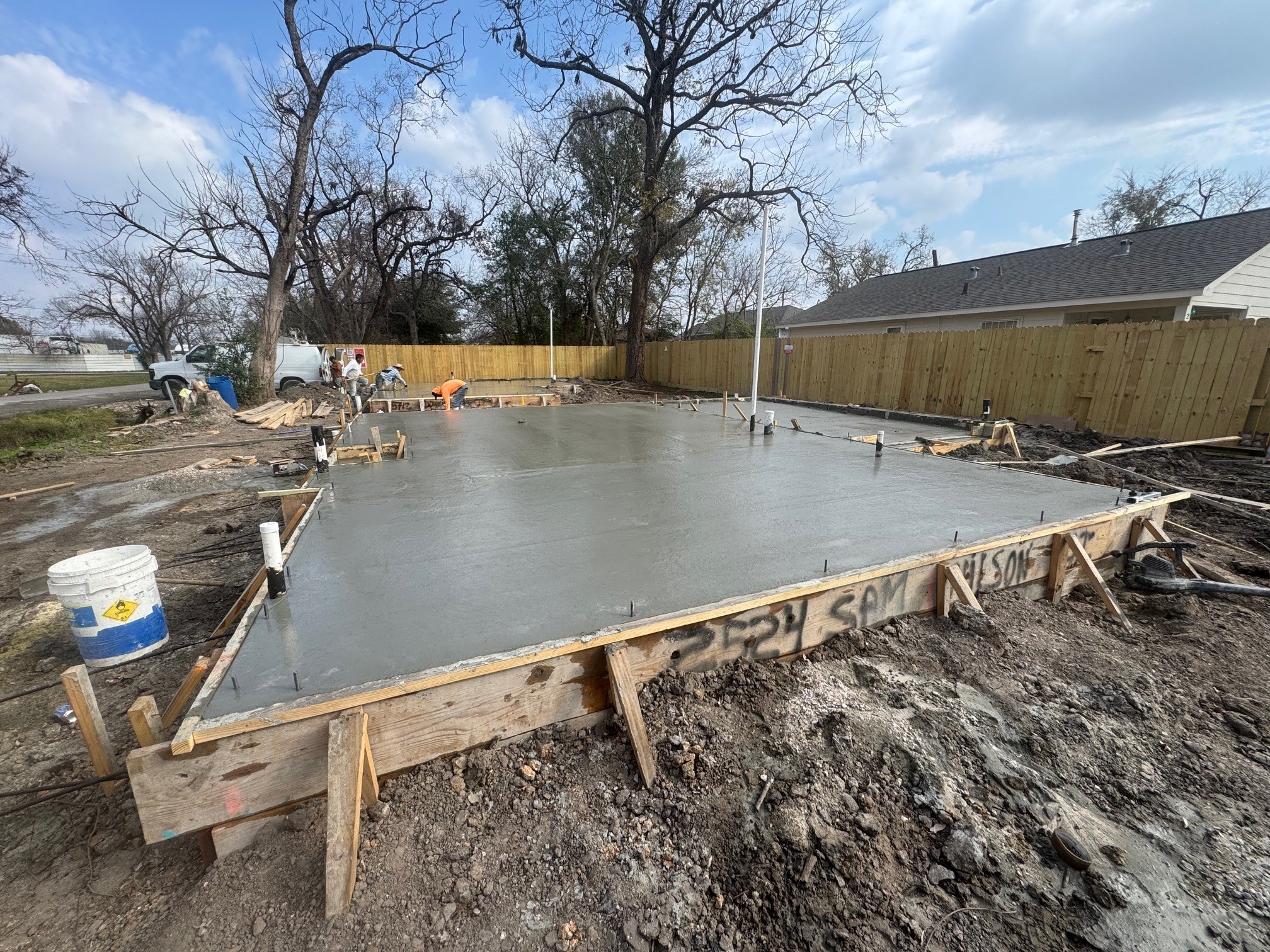 2524 Sam Wilson Street Houston, TX 77020 - Photo 5 of 6 a view of a backyard with pool