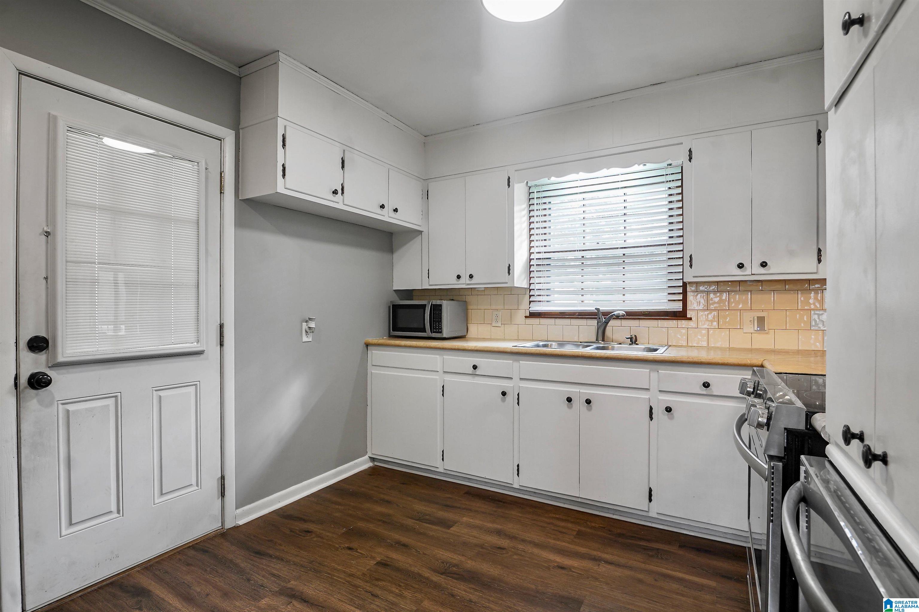 250 Pamela Drive Calera, AL 35040 - Photo 10 of 25