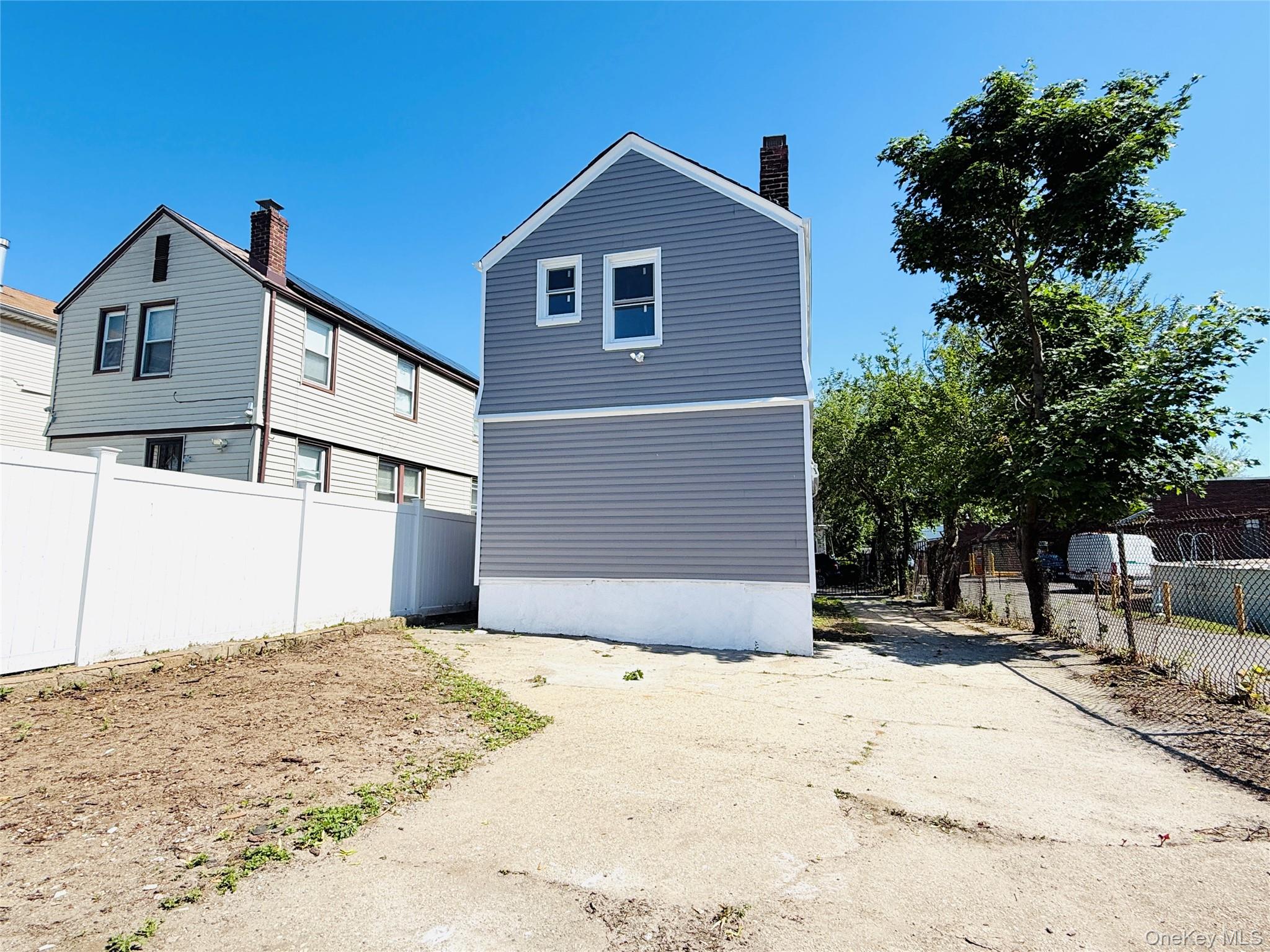 164-21 109th Road Queens, NY 11433 - Photo 10 of 14