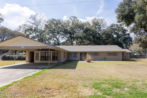 $185,000 | 1058 South Berwick Avenue, Basile, LA 70515