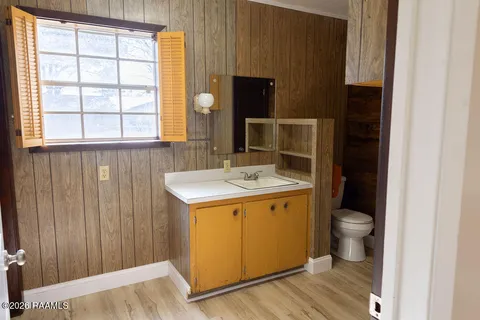 $185,000 | 1058 South Berwick Avenue, Basile, LA 70515
