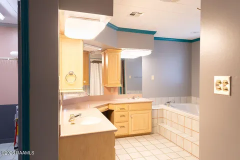 $185,000 | 1058 South Berwick Avenue, Basile, LA 70515