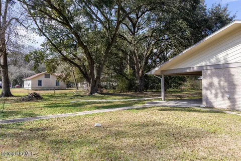 $185,000 | 1058 South Berwick Avenue, Basile, LA 70515