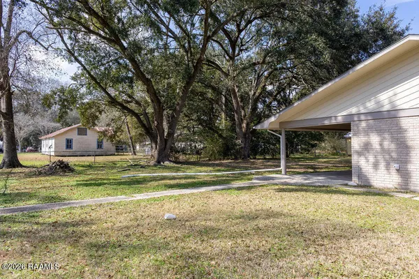 $185,000 | 1058 South Berwick Avenue, Basile, LA 70515