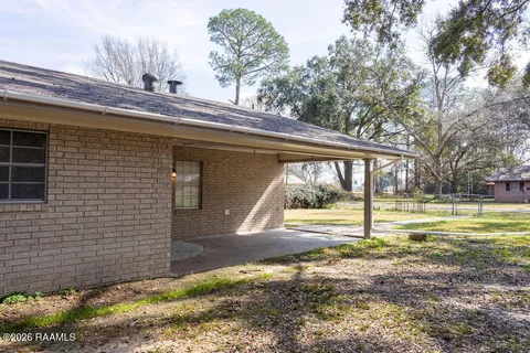 $185,000 | 1058 South Berwick Avenue, Basile, LA 70515