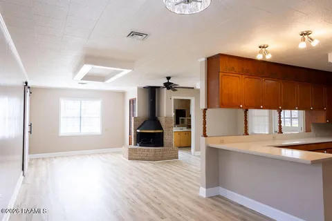 $185,000 | 1058 South Berwick Avenue, Basile, LA 70515
