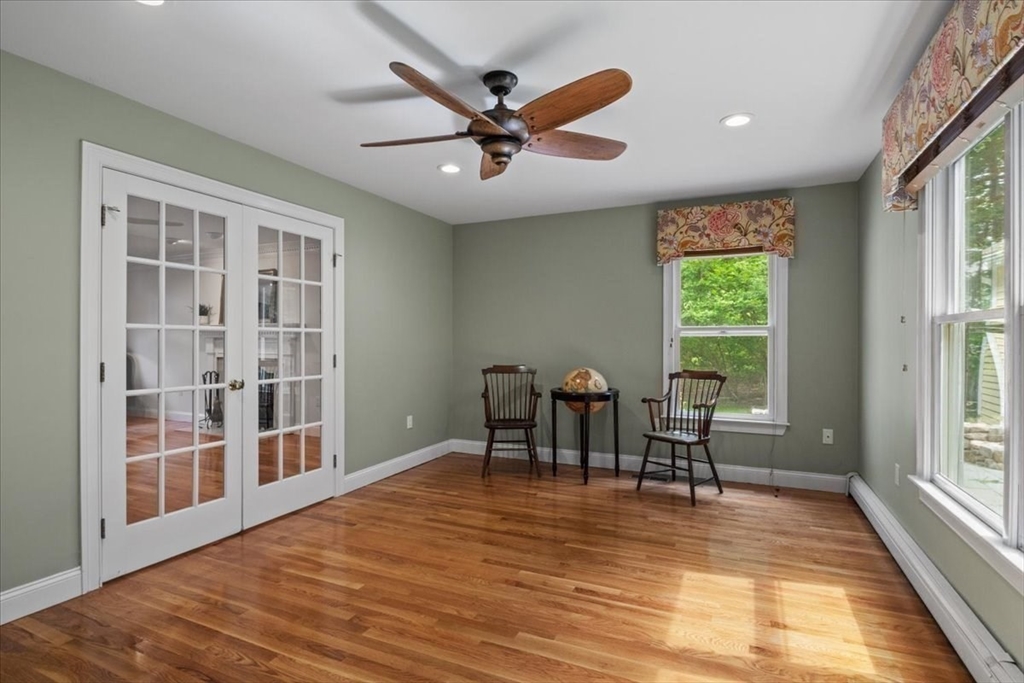 17 Bridle Path Walpole, MA 02081 - Photo 19 of 40