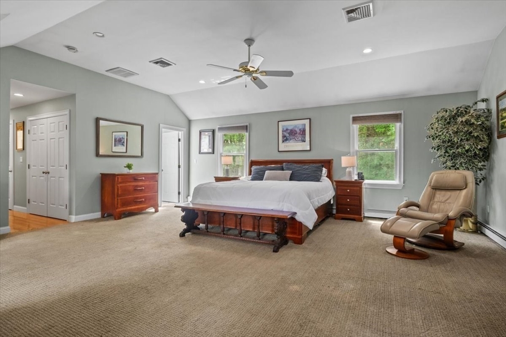 17 Bridle Path Walpole, MA 02081 - Photo 21 of 40