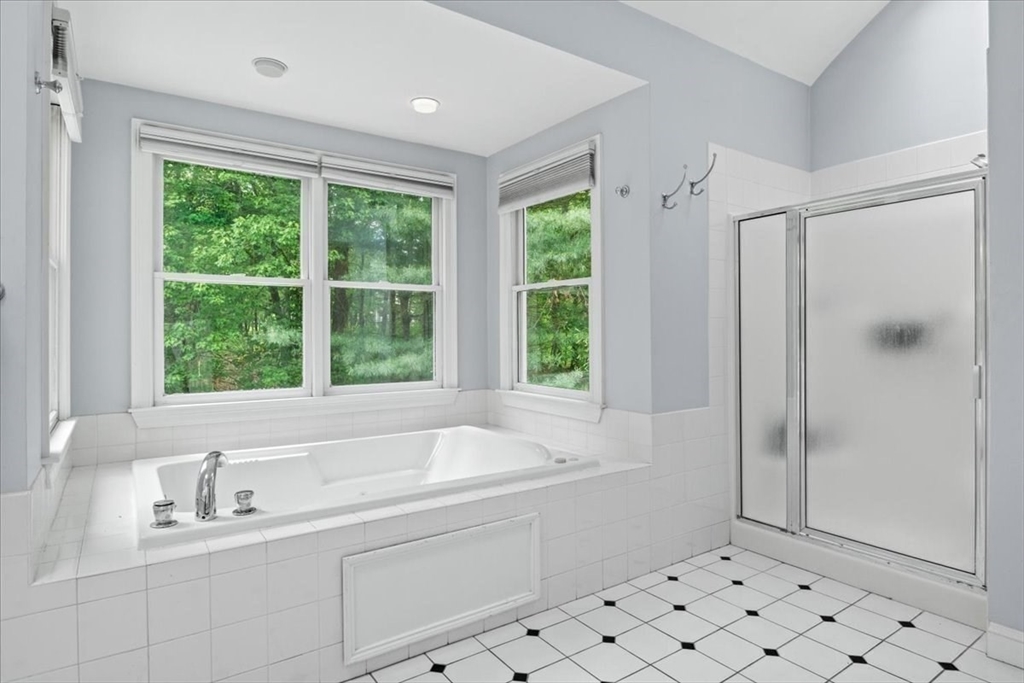 17 Bridle Path Walpole, MA 02081 - Photo 24 of 40