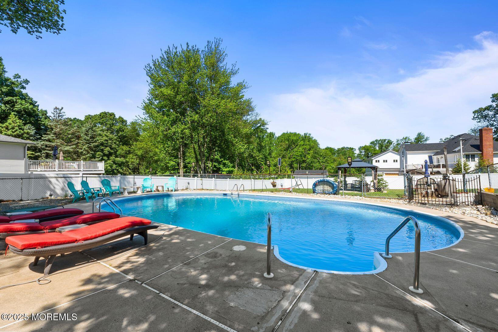 21 Wickatunk Road Manalapan, NJ 07726 - Photo 33 of 48 18_DSC01849
