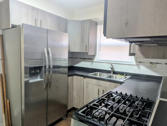 $2,000 | 6949 West Diversey Avenue, Unit 1, Chicago, IL 60707