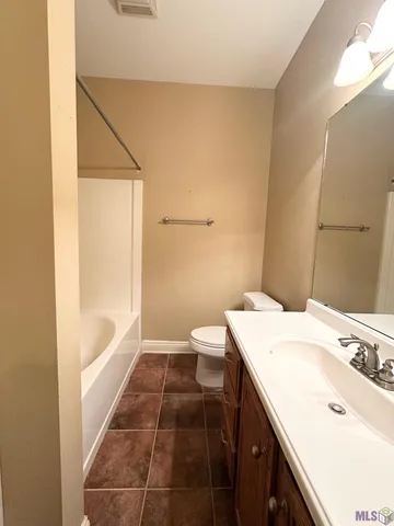 $240,000 | 258 Dove Tail Drive, Gray, LA 70359