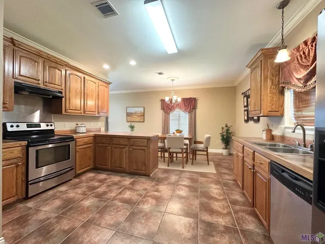 $240,000 | 258 Dove Tail Drive, Gray, LA 70359