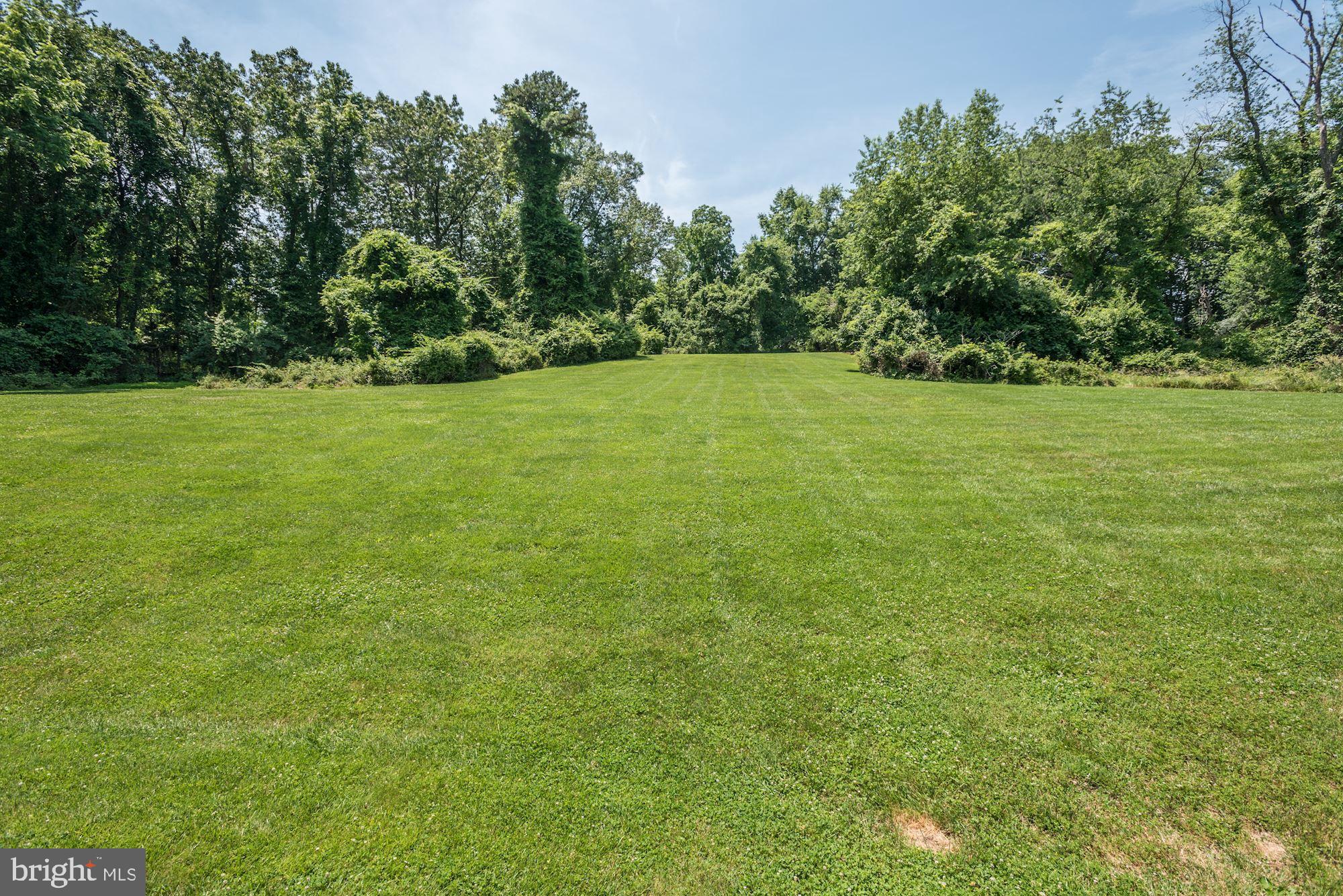 1127 Bellview Road McLean, VA 22102 - Photo 37 of 44 Private and Tranquil