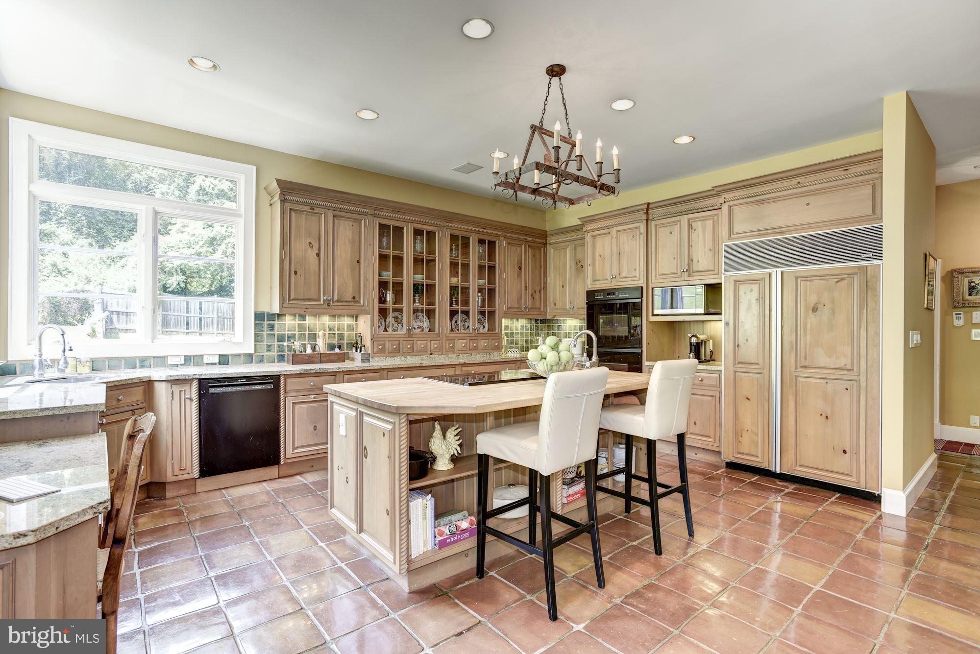 1127 Bellview Road McLean, VA 22102 - Photo 10 of 44 Island with Seating