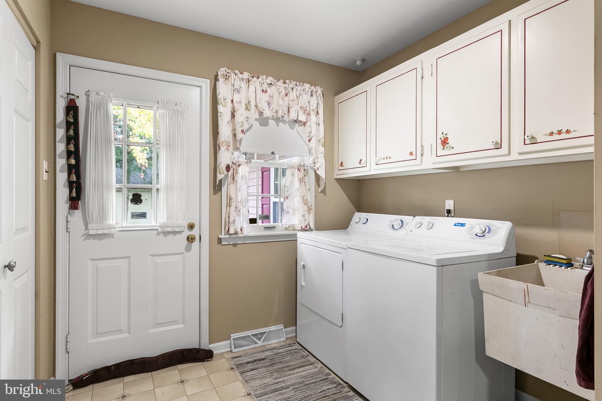 25 Bala Road Cherry Hill, NJ 08002 - Photo 26 of 54 Oversized Laundry Room