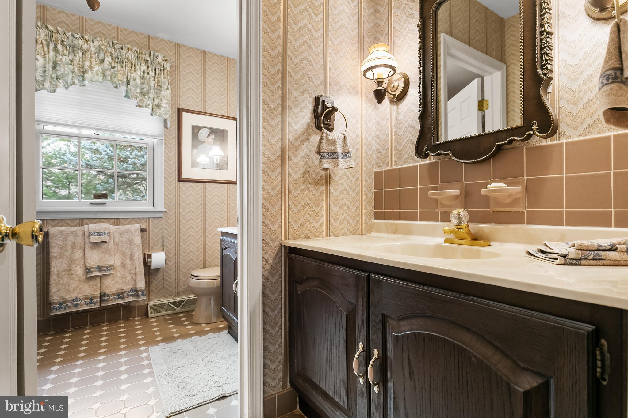 25 Bala Road Cherry Hill, NJ 08002 - Photo 39 of 54 Hall Bath
