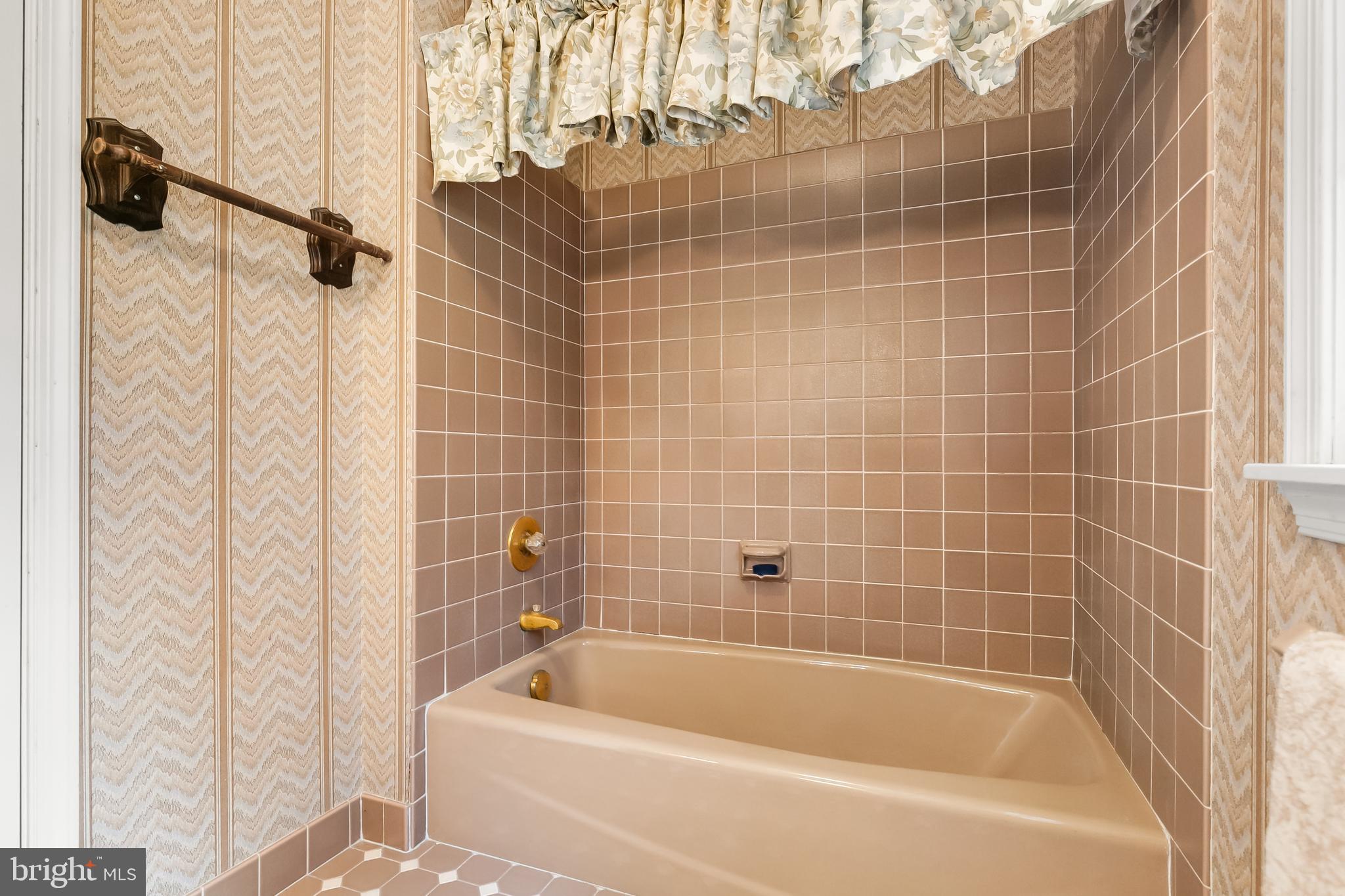 25 Bala Road Cherry Hill, NJ 08002 - Photo 41 of 54 Hall Bath